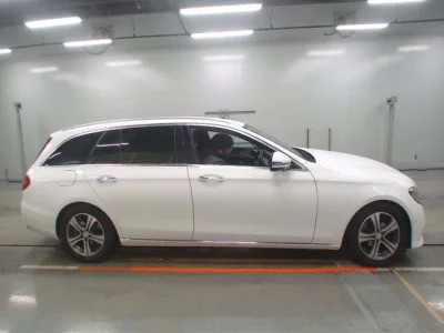 Mercedes-Benz E CLASS WAGON
