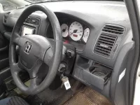 Honda STREAM лот № 10309 оценка 3.5  с аукциона в Японии 6