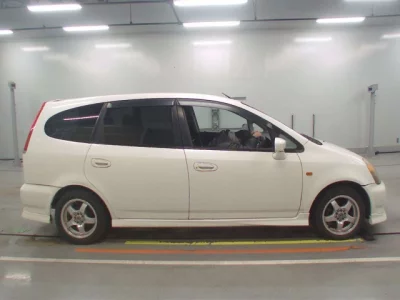 Honda STREAM  с аукциона в Японии