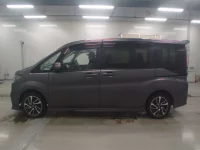 Honda STEP WAGON лот № 30420 оценка 4.5  с аукциона в Японии 3
