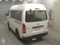 Toyota HIACE VAN лот № 20376 оценка 3.5  с аукциона в Японии 5
