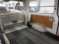 Toyota HIACE VAN лот № 20376 оценка 3.5  с аукциона в Японии 9
