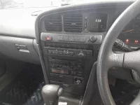 Toyota MARK II лот № 10311 оценка 3  с аукциона в Японии 8