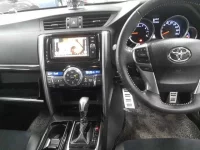 Toyota MARK X лот № 30463 оценка 4  с аукциона в Японии 8