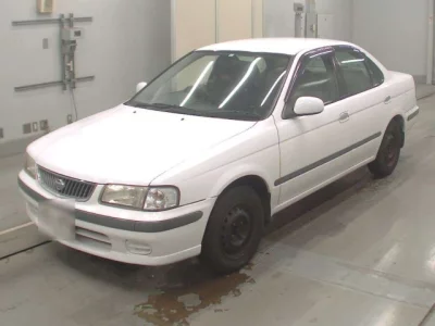 Nissan SUNNY  с аукциона в Японии