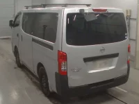 Nissan CARAVAN VAN лот № 30447 оценка 3  с аукциона в Японии 5