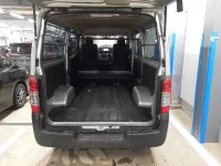 Nissan CARAVAN VAN лот № 30447 оценка 3  с аукциона в Японии 8