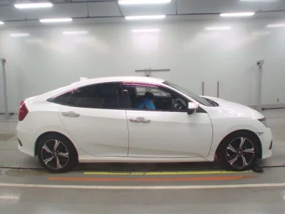 Honda CIVIC  с аукциона в Японии