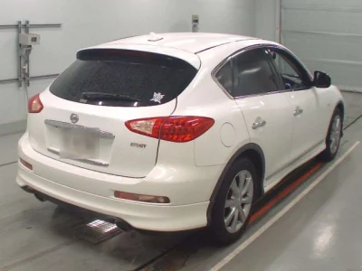 Nissan SKYLINE CROSSOVER