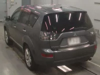 Mitsubishi OUTLANDER лот № 10352 оценка 3.5  с аукциона в Японии 5