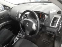Mitsubishi OUTLANDER лот № 10352 оценка 3.5  с аукциона в Японии 6