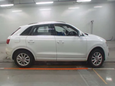 Audi Q3  с аукциона в Японии