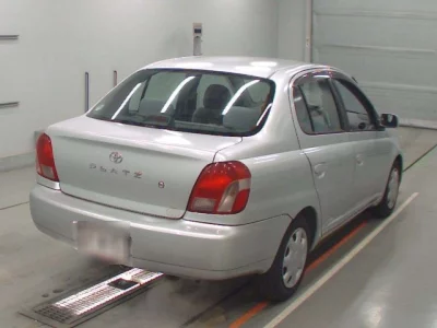 Toyota PLATZ  с аукциона в Японии