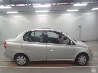 Toyota PLATZ  с аукциона в Японии