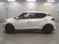 Nissan KICKS лот № 36093 оценка 3  с аукциона в Японии 3