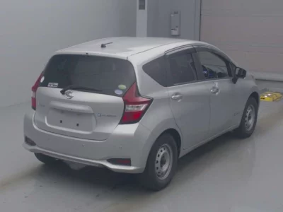 Nissan NOTE  с аукциона в Японии