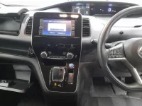 Nissan SERENA лот № 30562 оценка 3.5  с аукциона в Японии 8