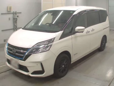 Nissan SERENA  с аукциона в Японии