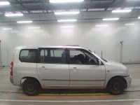 Toyota SUCCEED лот № 30560 оценка 3.5  с аукциона в Японии 2