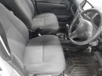 Toyota SUCCEED лот № 30560 оценка 3.5  с аукциона в Японии 7