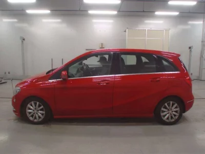 Mercedes-Benz B CLASS