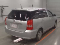 Toyota WISH лот № 30549 оценка 3  с аукциона в Японии 1