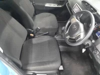 Toyota VITZ лот № 30505 оценка 4  с аукциона в Японии 7