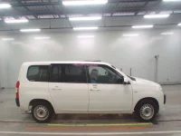 Toyota PROBOX лот № 30550 оценка R  с аукциона в Японии 2