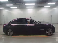 BMW 7-Series лот № 38176 оценка 3.5  с аукциона в Японии 2