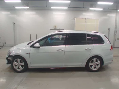 Volkswagen GOLF VARIANT
