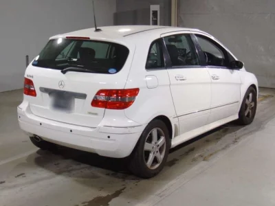 Mercedes-Benz B CLASS  с аукциона в Японии