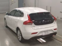 Volvo V40 лот № 38182 оценка 4.5  с аукциона в Японии 5