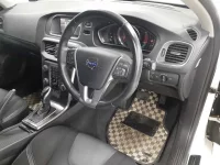 Volvo V40 лот № 38182 оценка 4.5  с аукциона в Японии 6