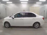 Toyota COROLLA AXIO лот № 30594 оценка 4  с аукциона в Японии 3