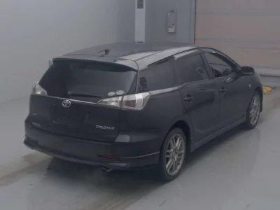 Toyota CALDINA  с аукциона в Японии