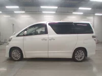 Toyota VELLFIRE лот № 30578 оценка 3.5  с аукциона в Японии 3