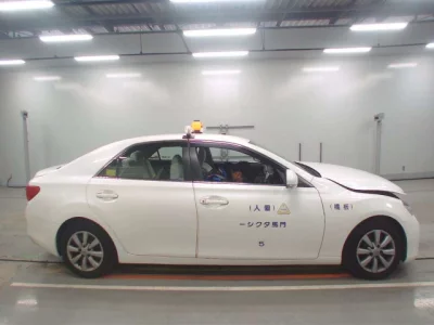 Toyota MARK X  с аукциона в Японии