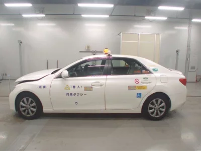 Toyota MARK X  с аукциона в Японии