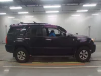 Toyota HILUX SURF лот № 30598 оценка 3  с аукциона в Японии 2