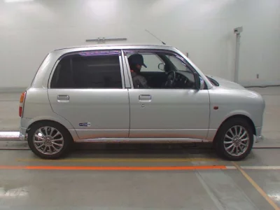 Daihatsu MIRA
