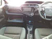 Toyota AQUA лот № 30047 оценка 3  с аукциона в Японии 8