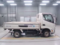 Toyota DYNA лот № 70076 оценка R  с аукциона в Японии 2