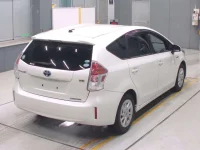 Toyota PRIUS ALPHA лот № 30017 оценка 3  с аукциона в Японии 1