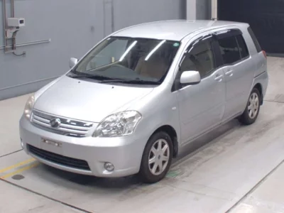 Toyota RAUM