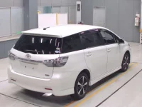 Toyota WISH лот № 30222 оценка 3.5  с аукциона в Японии 1