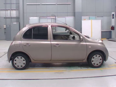 Nissan MARCH  с аукциона в Японии