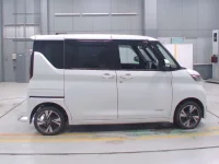 Nissan ROOX лот № 30081 оценка 4  с аукциона в Японии 2