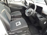 Nissan SERENA лот № 30203 оценка 5  с аукциона в Японии 7