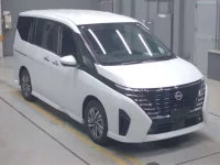 Nissan SERENA лот № 30208 оценка 5  с аукциона в Японии 4