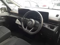 Nissan SERENA лот № 30208 оценка 5  с аукциона в Японии 6